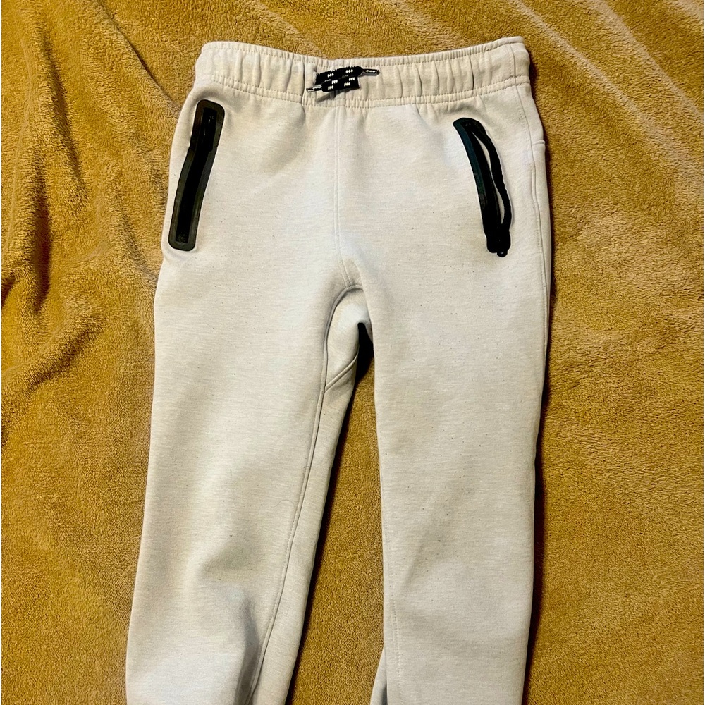 Old Navy Kids’ Dynamic Fleece Gray Joggers Size 5T